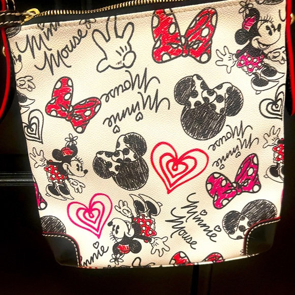 Disney Dooney & Bourke Minnie Mouse Bows and Hearts Crossbody Bag - Picture 2 of 10